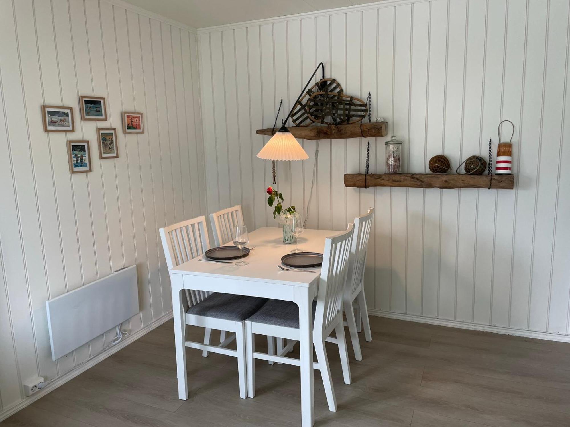 Centrally Located Apartment With 2 Bedrooms And Free Parking Tromsø Zewnętrze zdjęcie
